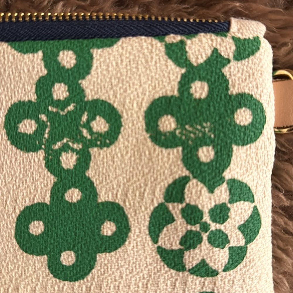 ERIN FLETT wristlet “Kelly Nordic,” ret.$44. Like new except for minor smudging. - Picture 5 of 8